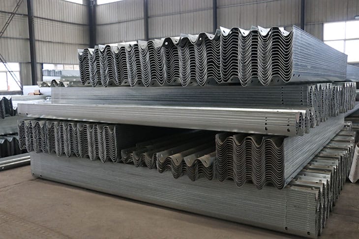 镀锌波形护栏