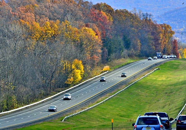 波形护栏板安装情况之与外国相比较有哪些区别