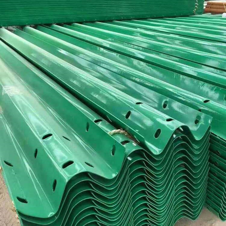 两波波形护栏板